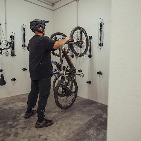 Hotel Garibaldi Finale Ligure Zewnętrze zdjęcie