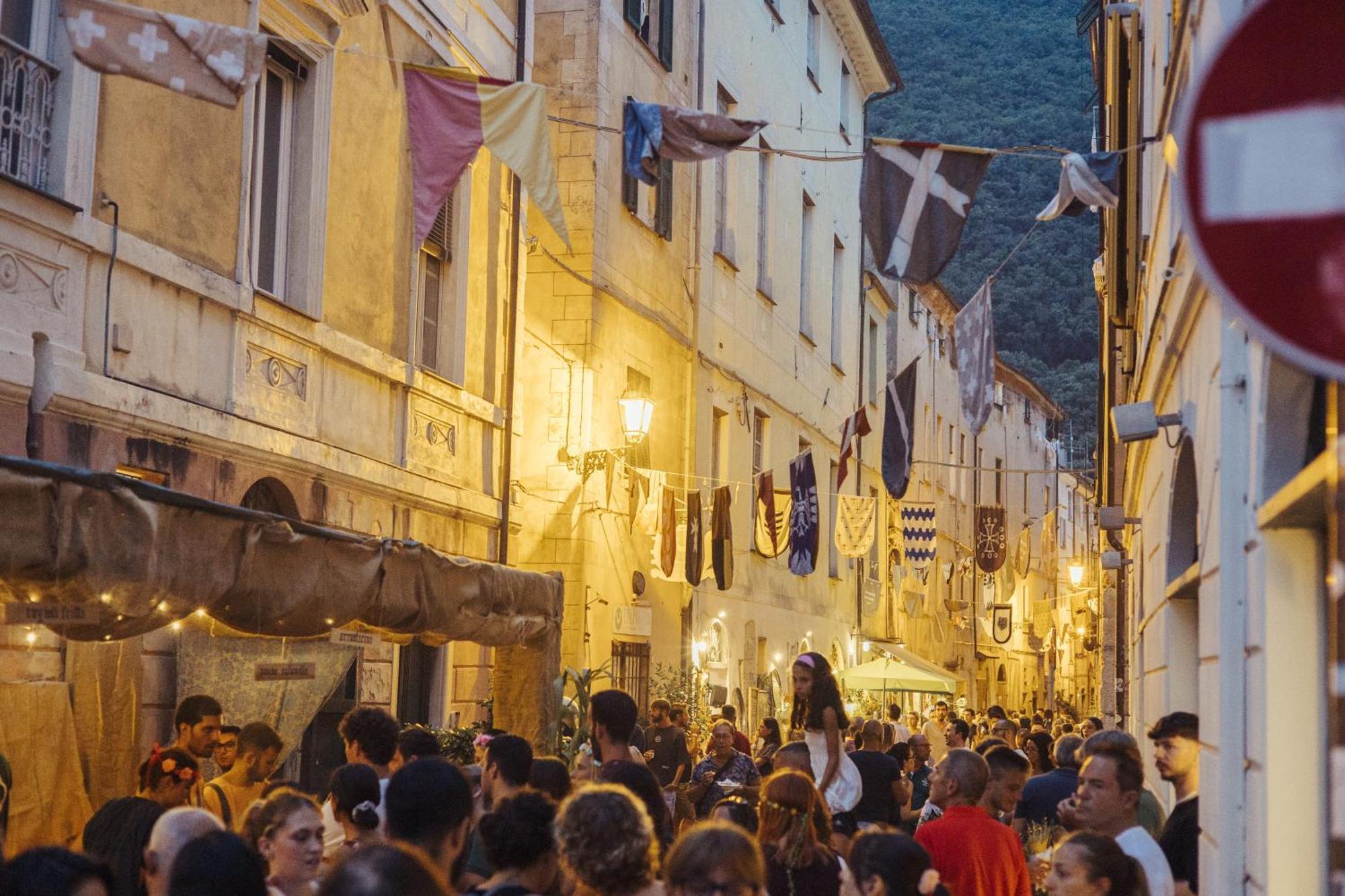 Hotel Garibaldi Finale Ligure Zewnętrze zdjęcie
