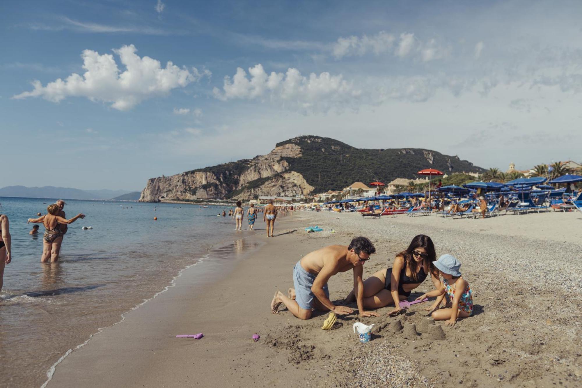 Hotel Garibaldi Finale Ligure Zewnętrze zdjęcie